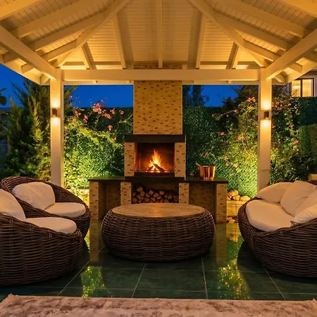 Dakumi Relaxing Private Pool In Ovacik Fethiye
