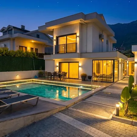 Dakumi Relaxing Private Pool In Ovacik Villa *